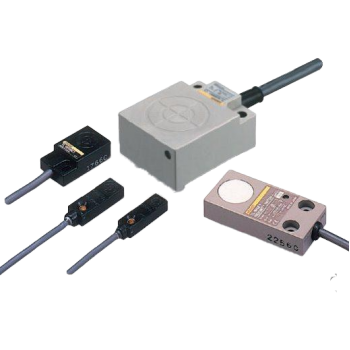Cảm biến tiệm cận Omron E2EC bộ khuếch đại cáp